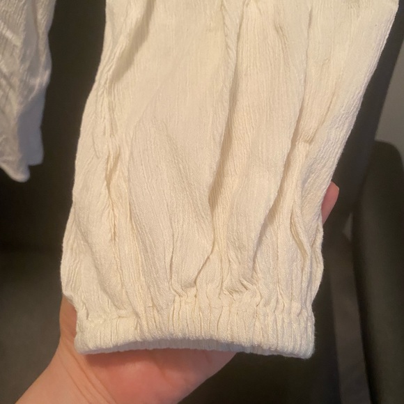 Off white Zara blouse - Picture 7 of 13